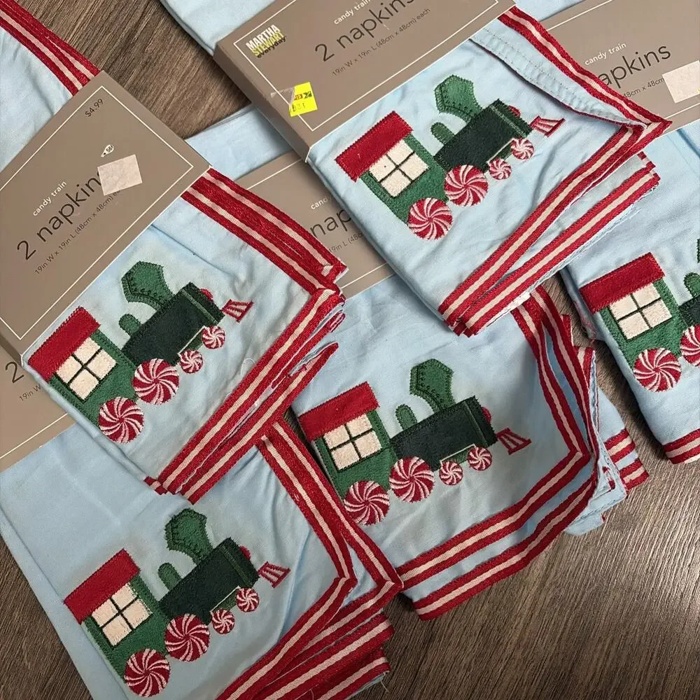 New Lot Of 5 Martha Stewart Train Peppermint Cotton Fabric Napkins 19 x 19 (10)